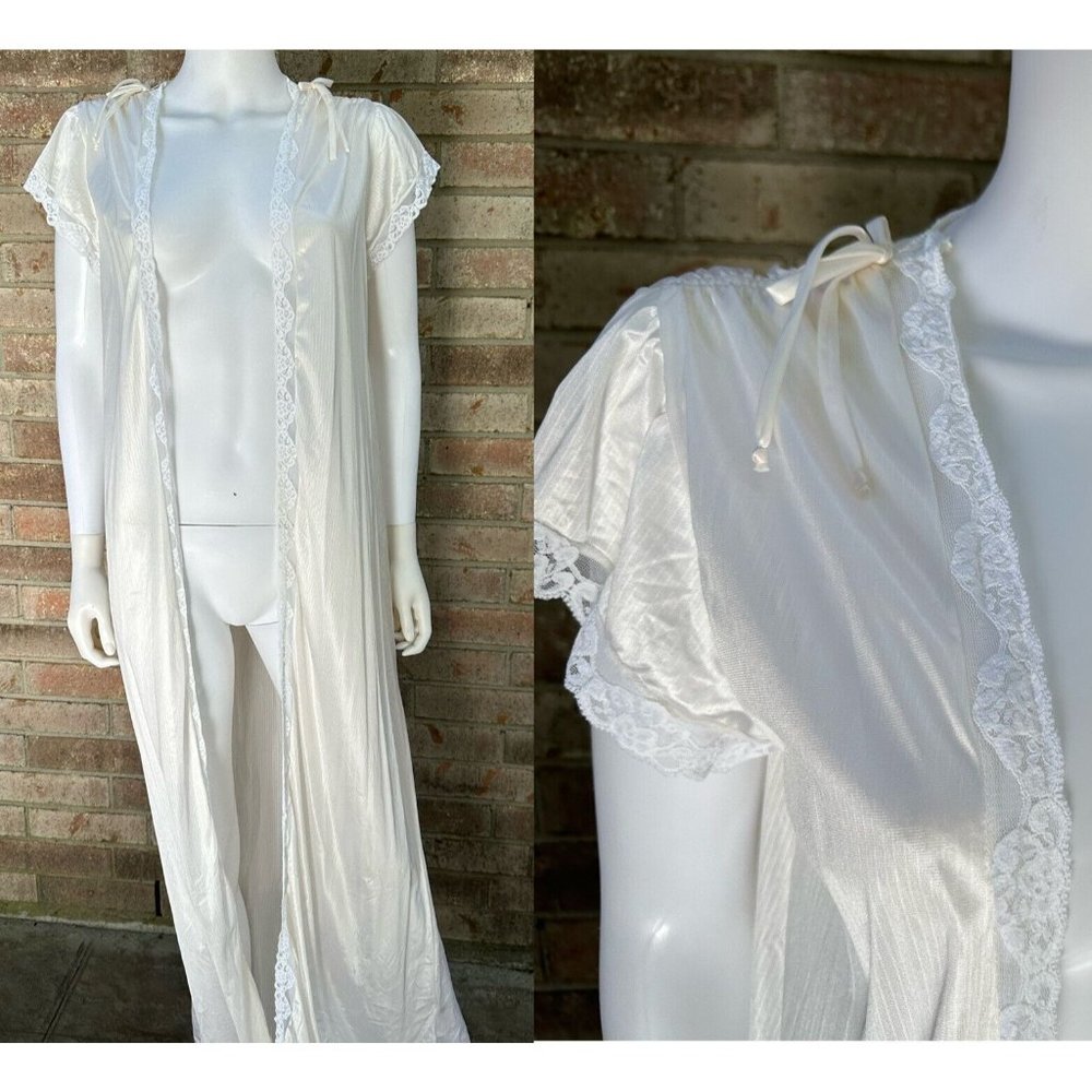 Vtg Miss Elaine Satin Lace Trim Collar Bow USA Union Open Front Robe Small